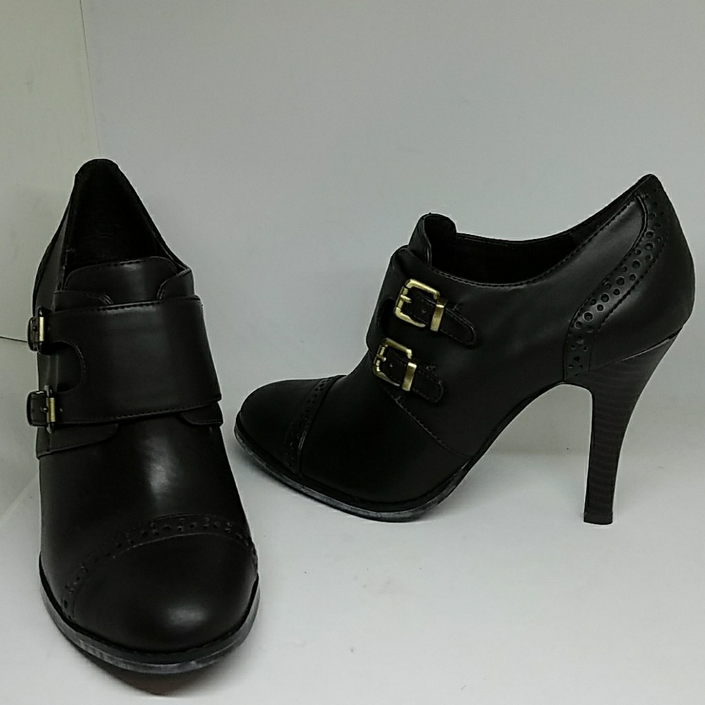New in Box Victor Alfaro Shoes